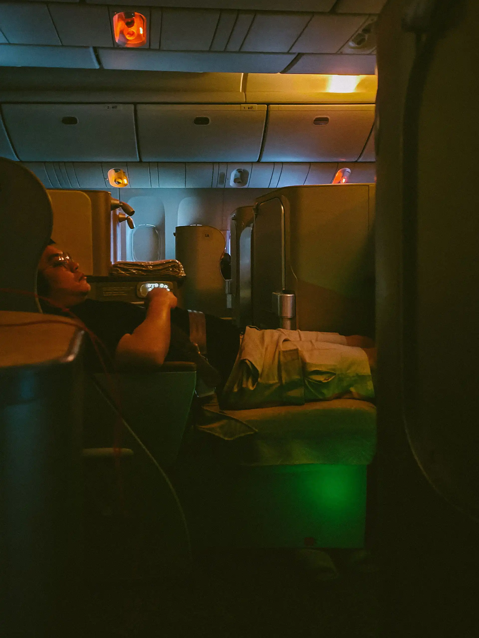 Asiana Airlines Business Class & Lounge Review: Seoul to Bali via Jakarta (2023) 41 asiana airlines business class