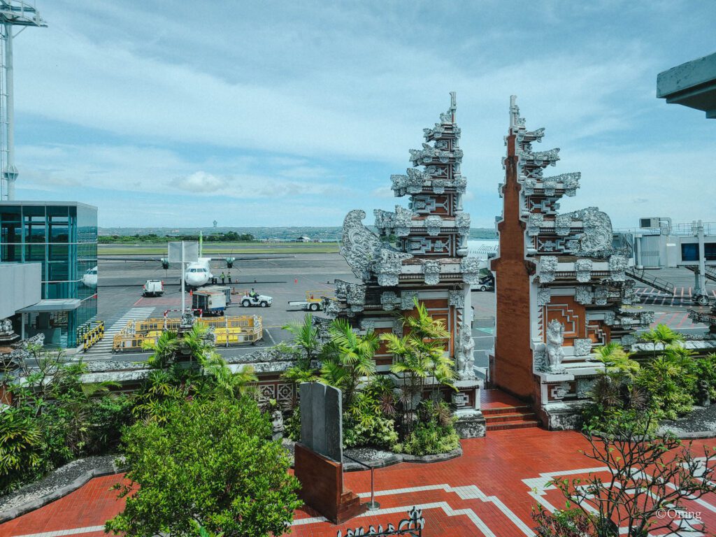 발리-자카르타 가루다 항공 : 발리 공항 선물 쇼핑, 발리 공항 맛집 MELAYU에서 박소 누들 36 발리 응우라이 공항