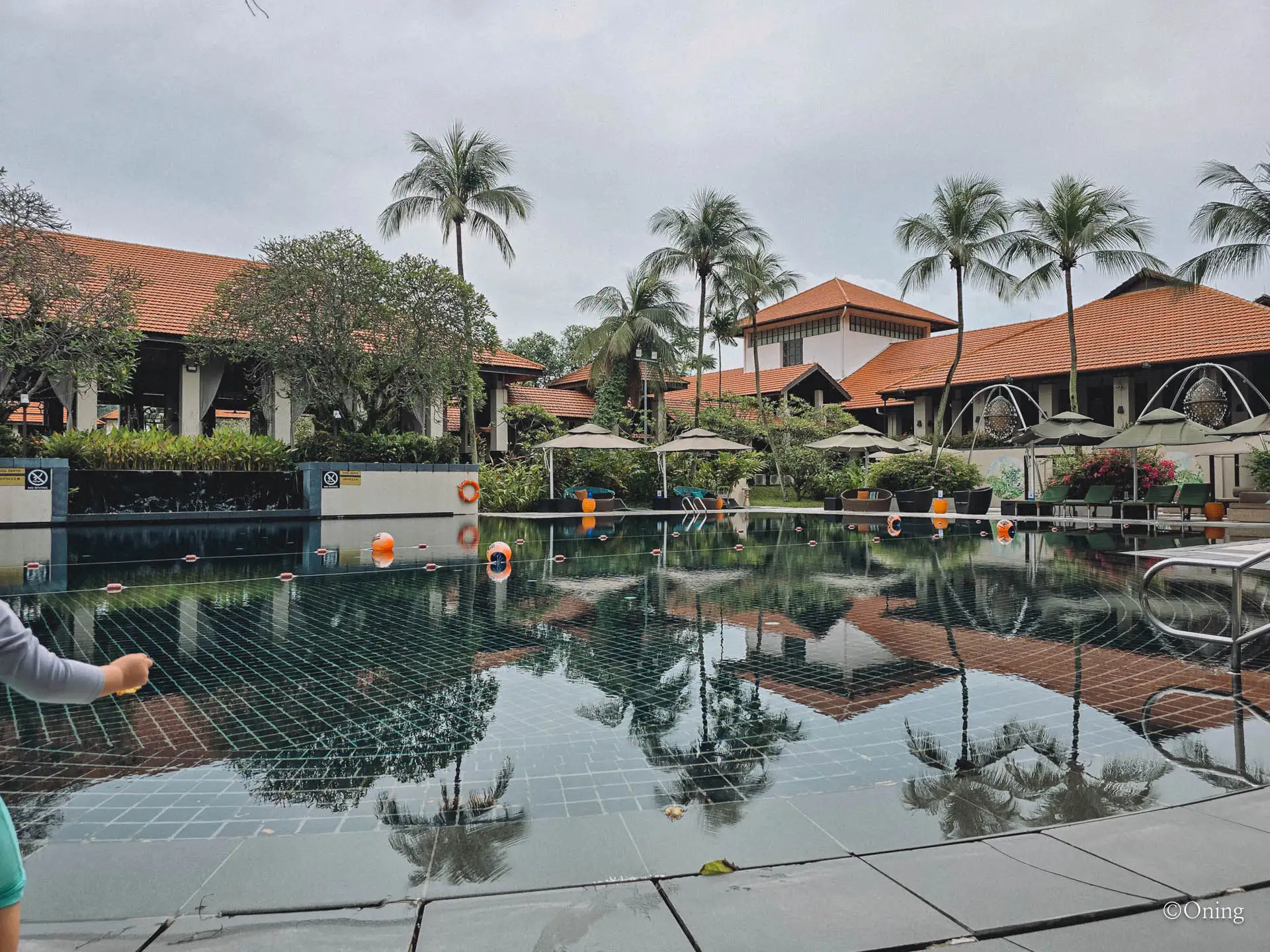 Sofitel Singapore Sentosa Swimming pool
