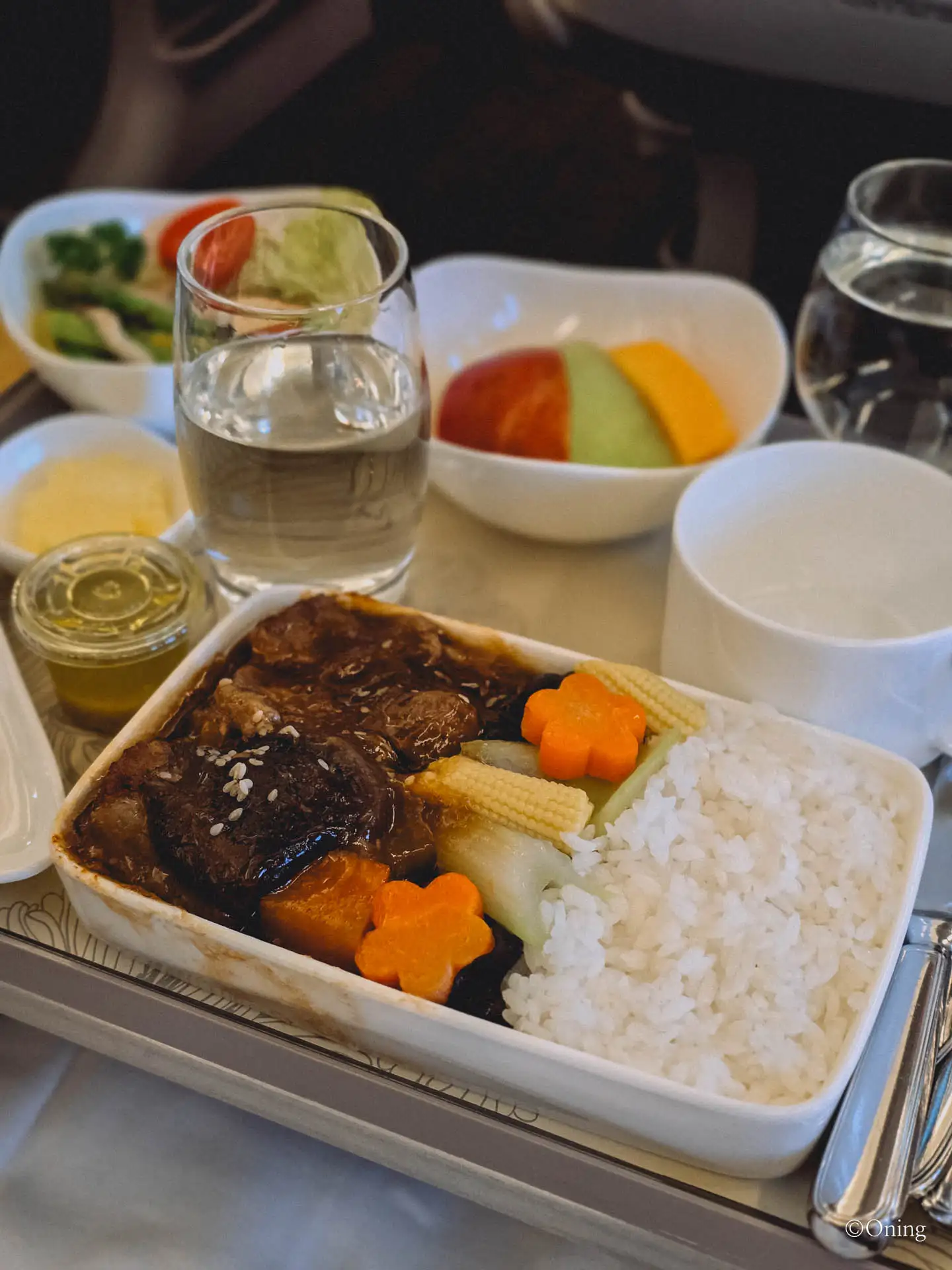 Incheon to Taipei: Taoyuan & Incheon Airport Lounges + Asiana Business Class Review 68 Meal tray on Asiana A330 business class short-haul flight